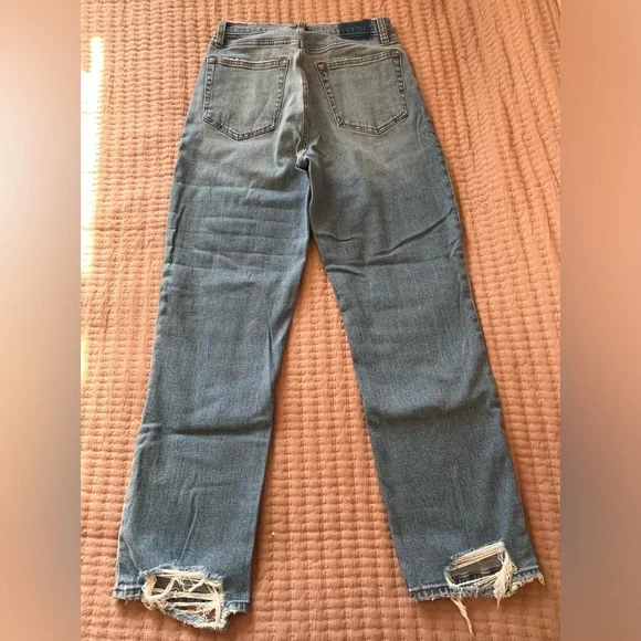 Abercrombie & Fitch High Rise Blue Jeans - Picture 2 of 5